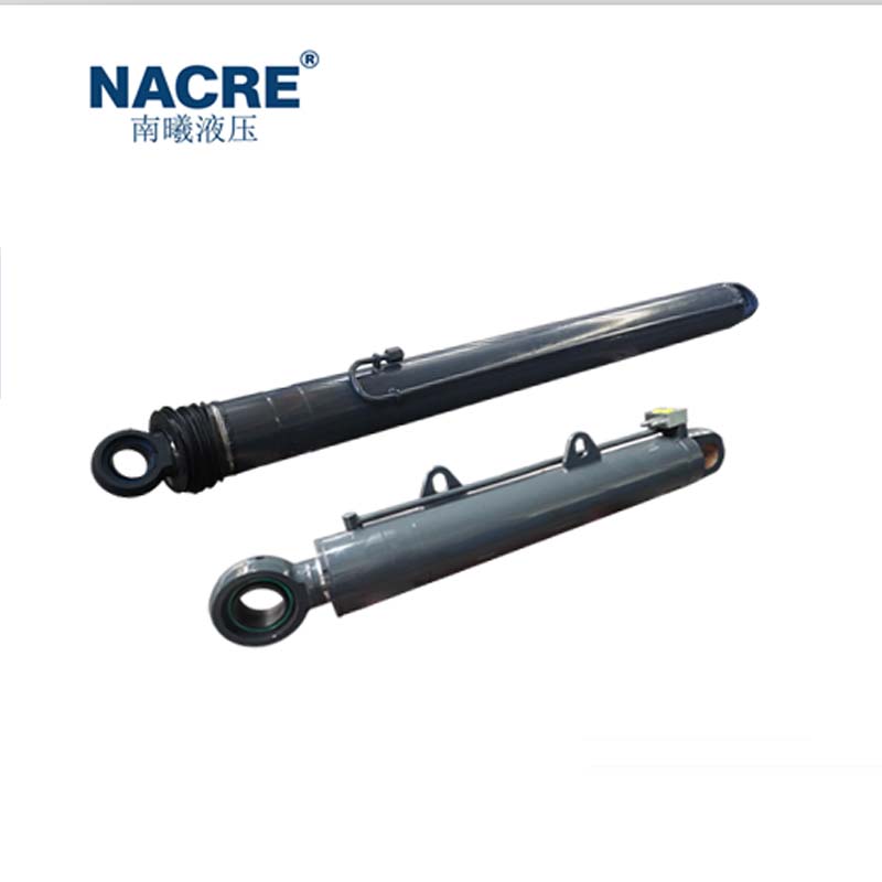 Maritime port hydraulic cylinder